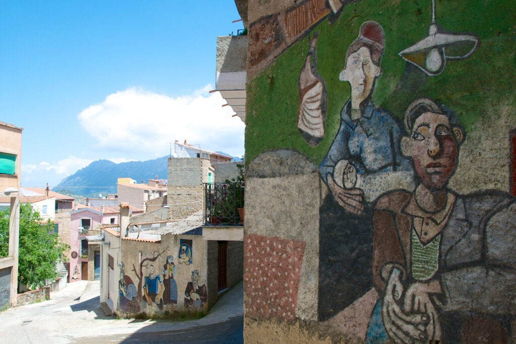 Territorio - Orgosolo paese dei murales