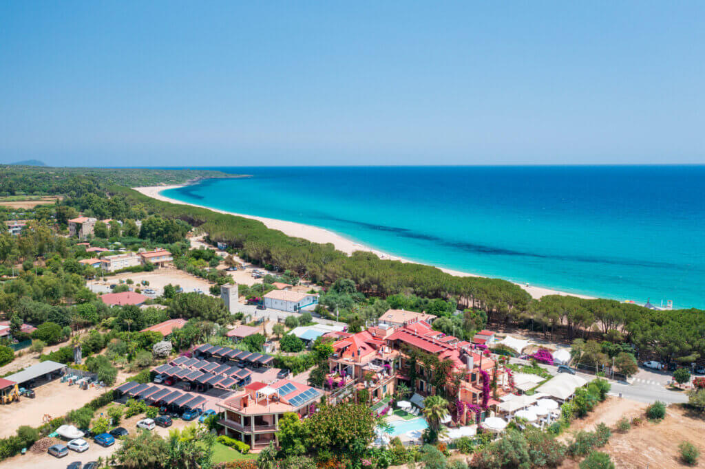 Galleria - Foto panoramica della struttura dell'Hotel Domus de Janas