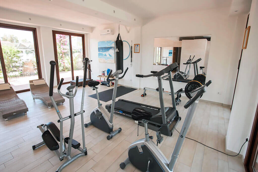 Galleria - Area fitness dell'Hotel Domus de Janas