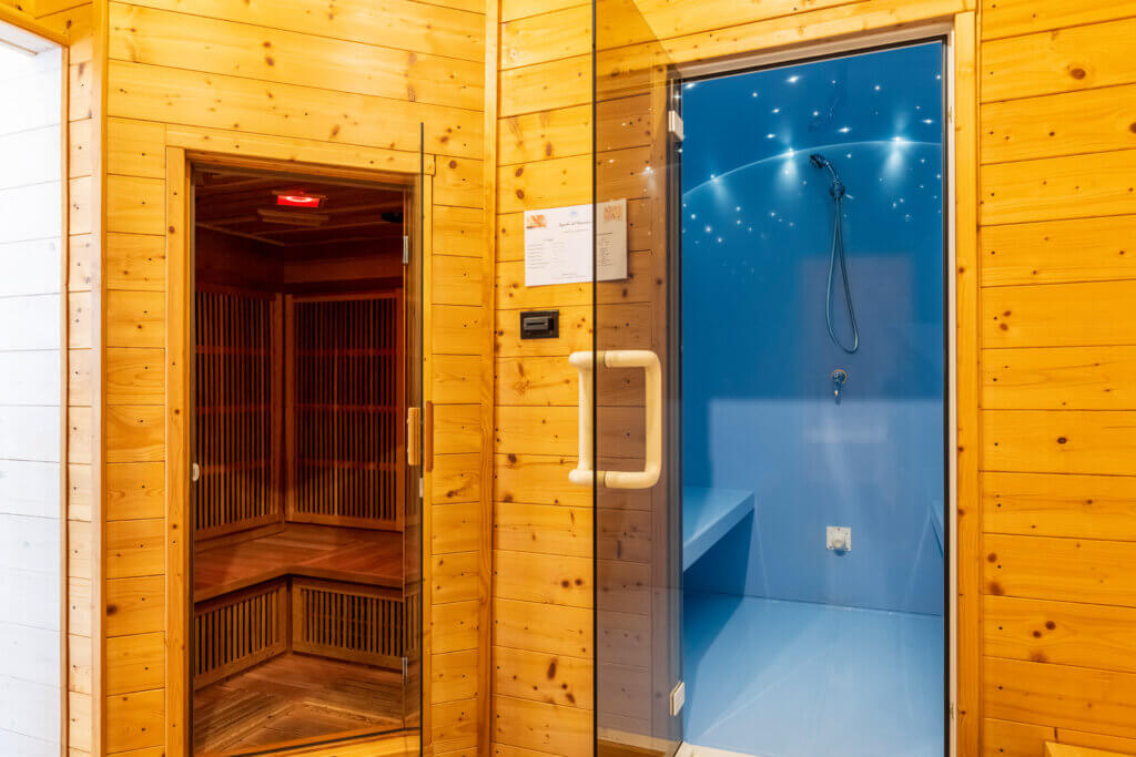 Galleria - Sauna in legno nella zona benessere dell'hotel Domus de Janas